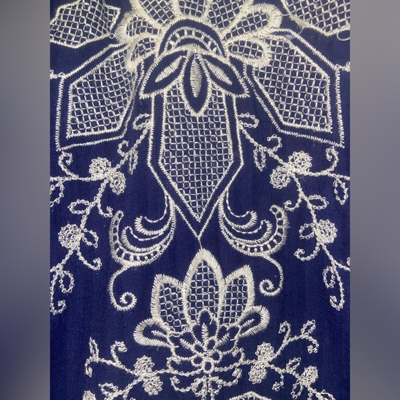 Flying Tomato
Mini dress
Size: small
Orig. $50 - Picture 4 of 5